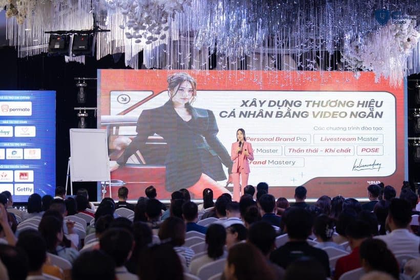 Xây dựng thương hiệu cá nhân bằng video ngắn — Đại học FPT